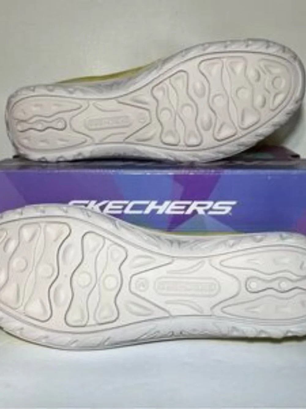 Skechers Reggae Fest Umpire Knit Scalloped Slip-On Shoes
